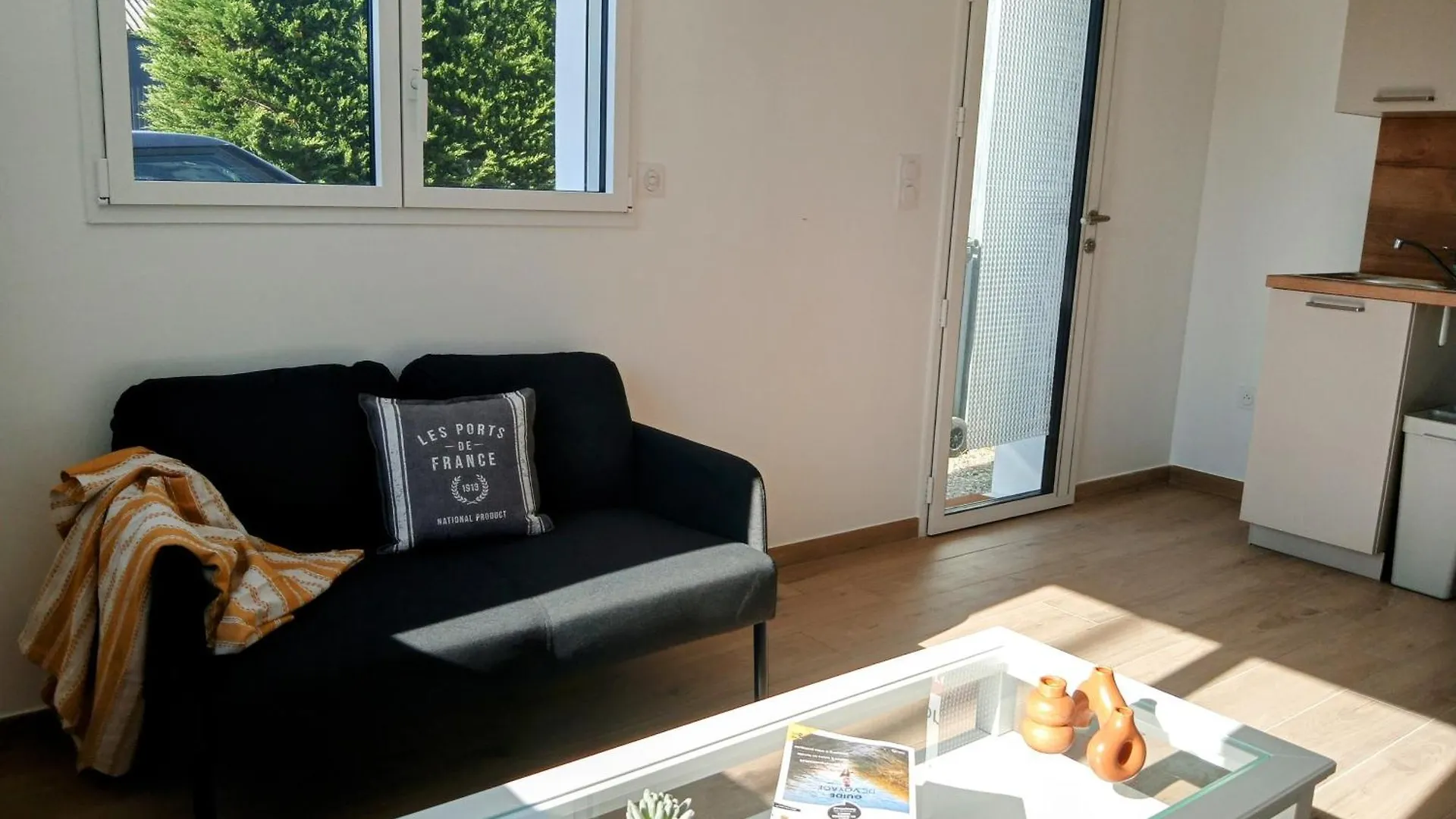 Tribord Babord Draps Fournis Parking Wifi Apartment Arzon