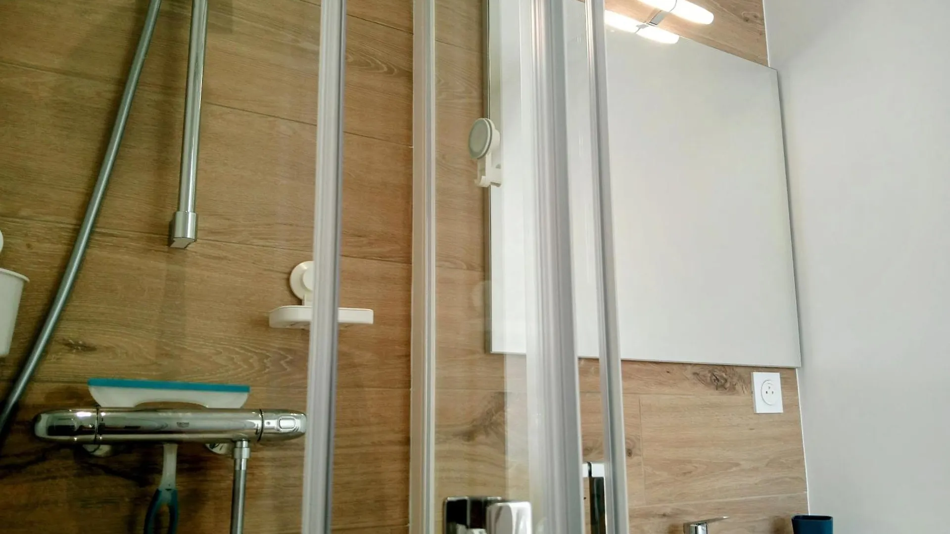 Tribord Babord Draps Fournis Parking Wifi Apartment Arzon 0*,  France
